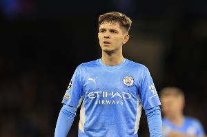 记者:麦卡蒂对加盟勒沃库森持开放态度,他从1月起密切关注药厂